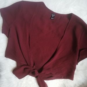 🌟 Tie-Front Crop Top